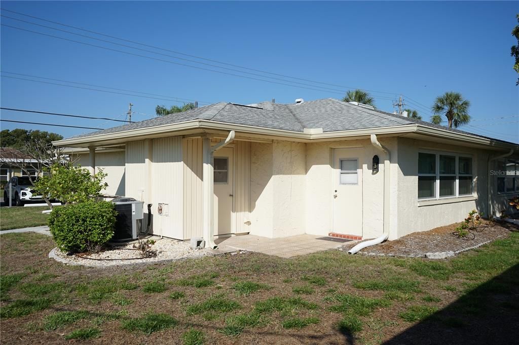Active With Contract: $124,500 (2 beds, 2 baths, 1120 Square Feet)