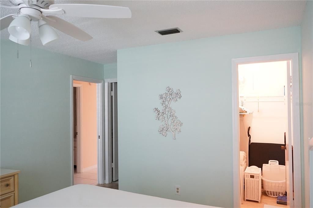 Active With Contract: $124,500 (2 beds, 2 baths, 1120 Square Feet)