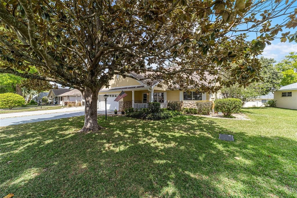 For Sale: $225,000 (2 beds, 2 baths, 1688 Square Feet)