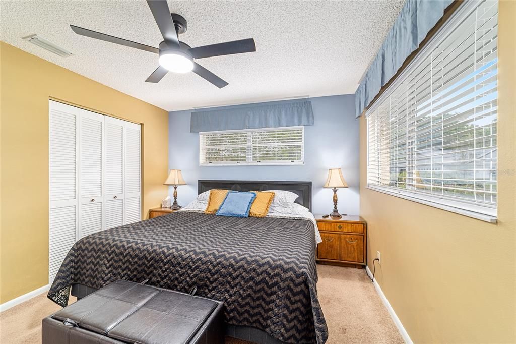 For Sale: $225,000 (2 beds, 2 baths, 1688 Square Feet)