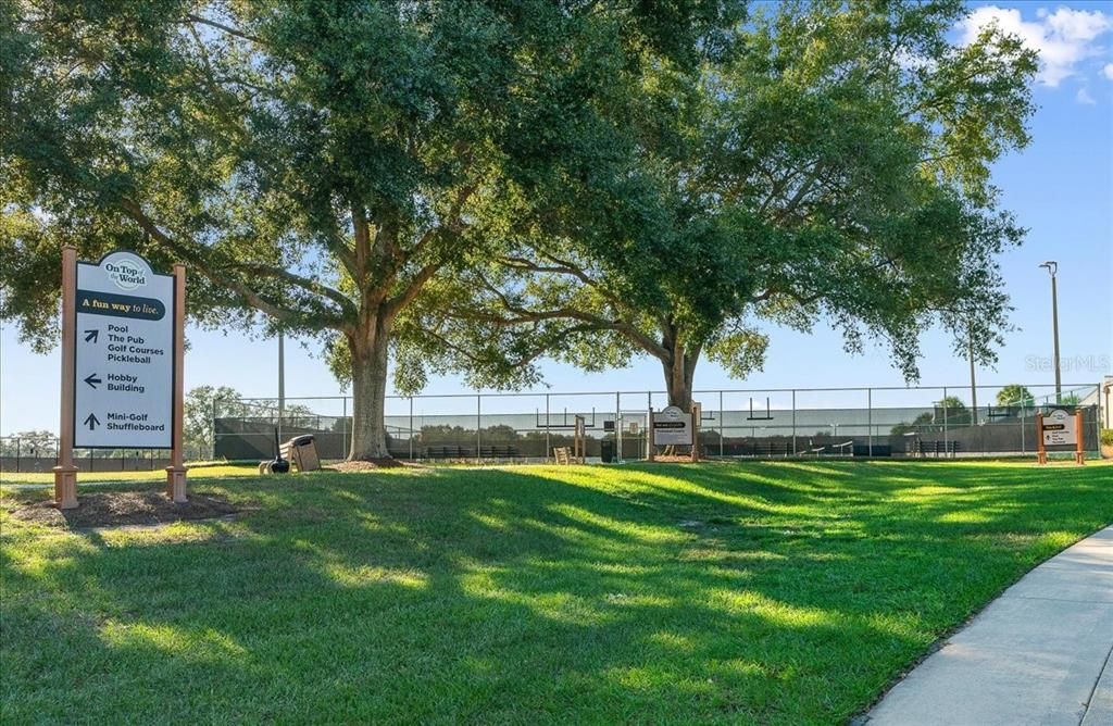 For Sale: $225,000 (2 beds, 2 baths, 1688 Square Feet)