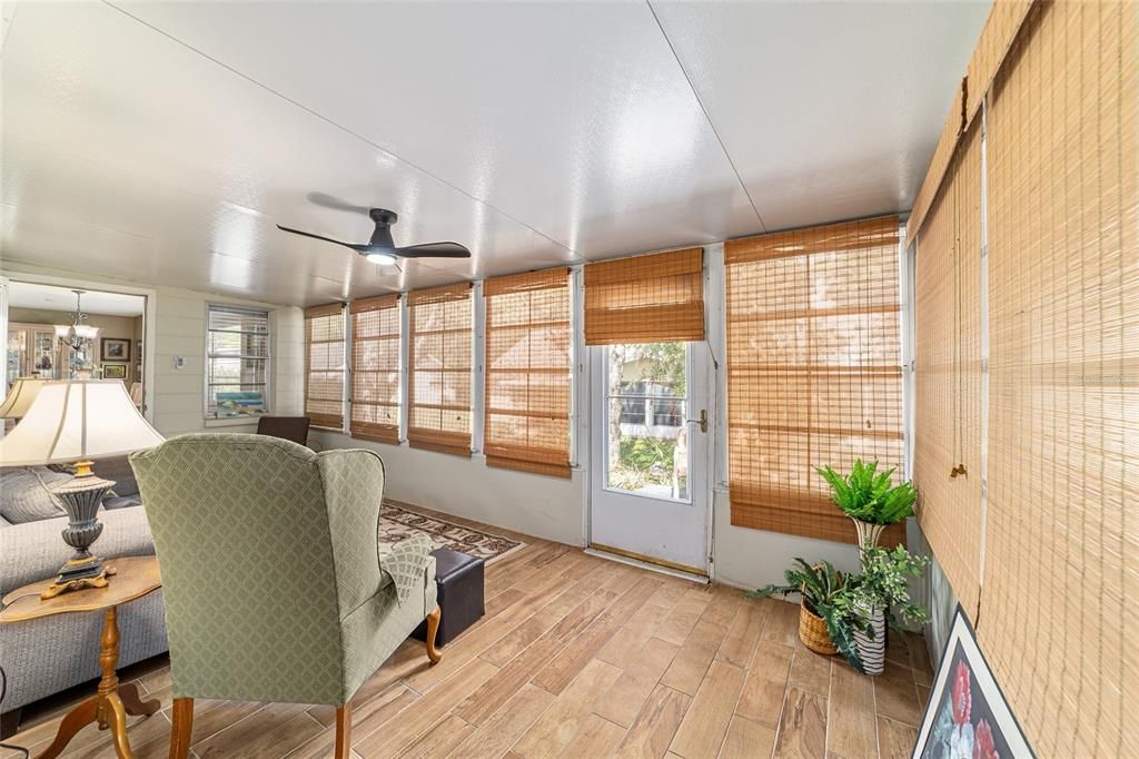 For Sale: $225,000 (2 beds, 2 baths, 1688 Square Feet)