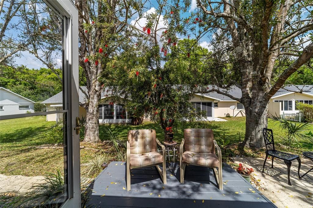 For Sale: $225,000 (2 beds, 2 baths, 1688 Square Feet)