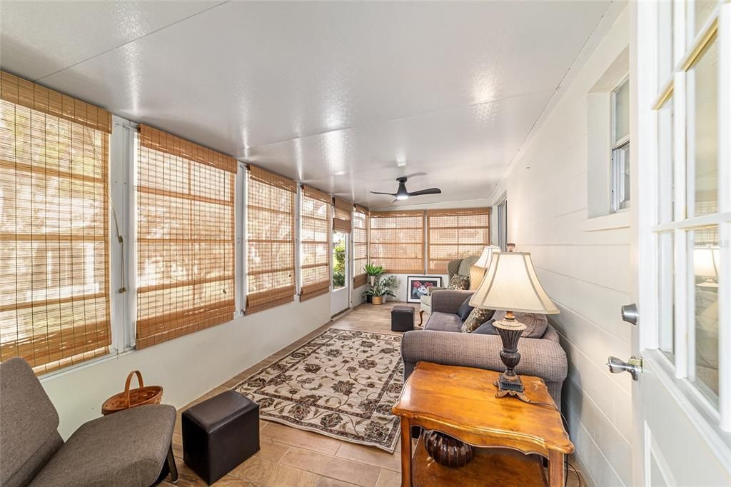 For Sale: $225,000 (2 beds, 2 baths, 1688 Square Feet)