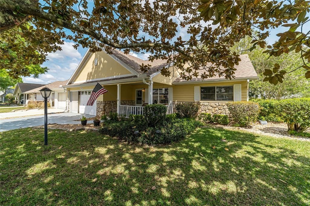 For Sale: $225,000 (2 beds, 2 baths, 1688 Square Feet)