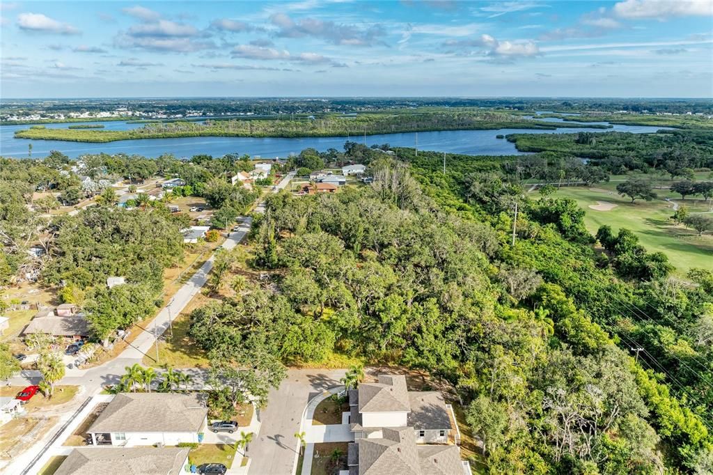 На продажу: $218,000 (0.44 acres)