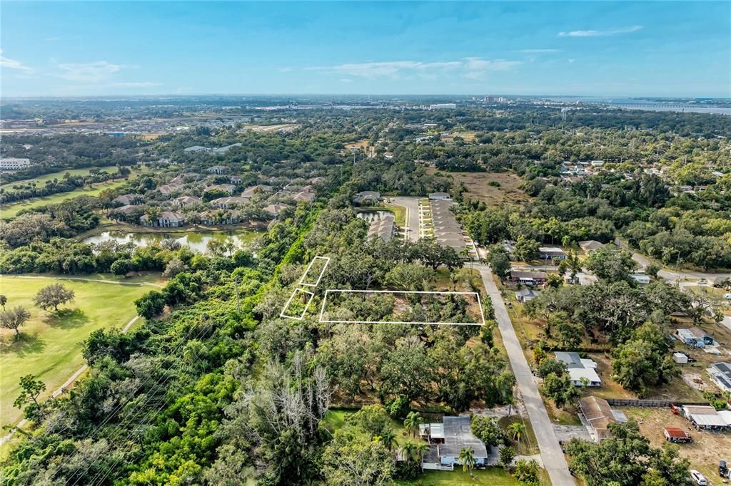 На продажу: $218,000 (0.44 acres)