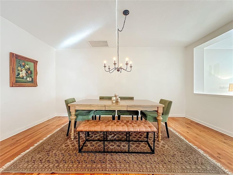 For Sale: $659,000 (3 beds, 2 baths, 1784 Square Feet)