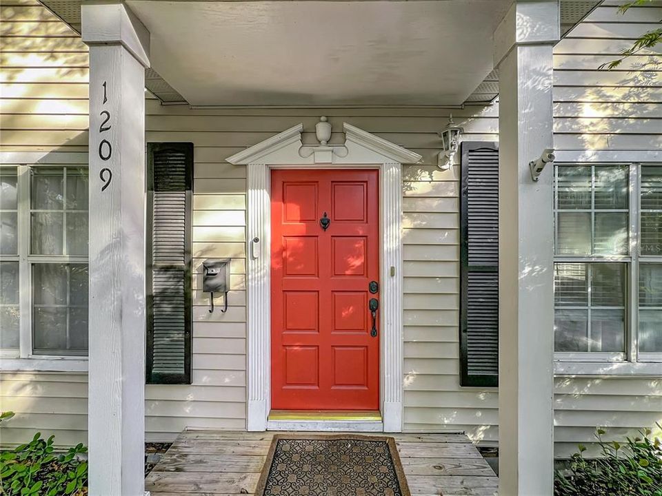 For Sale: $659,000 (3 beds, 2 baths, 1784 Square Feet)
