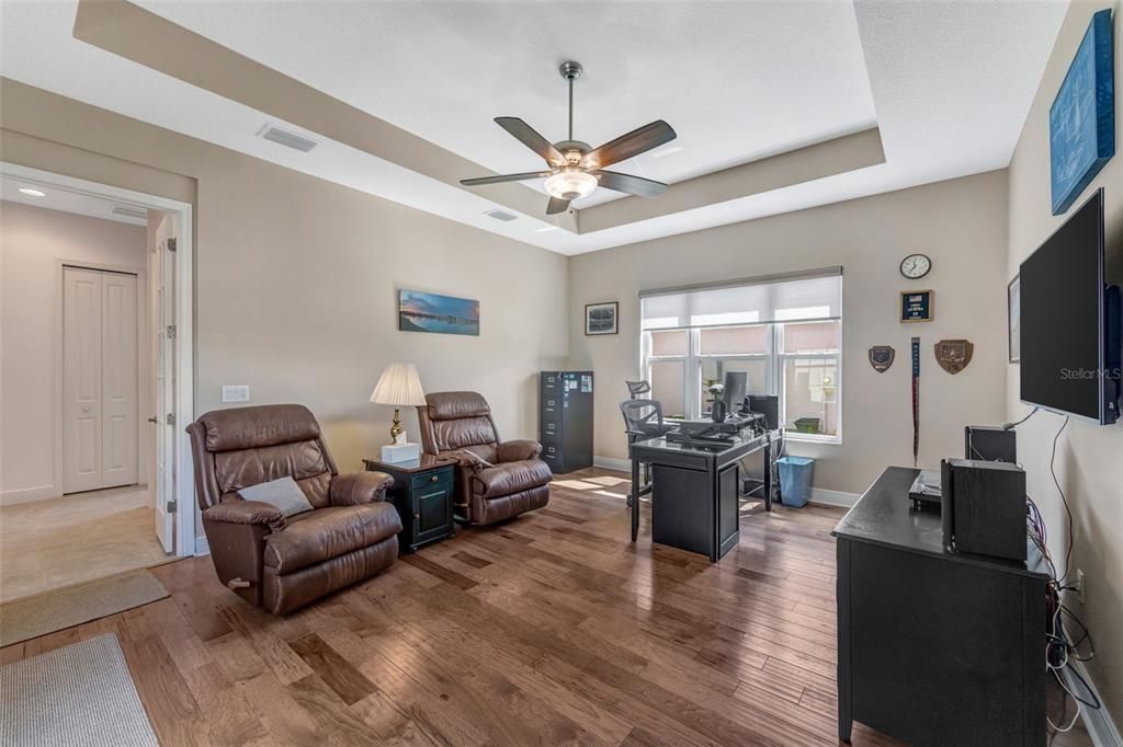 For Sale: $935,000 (3 beds, 3 baths, 3186 Square Feet)