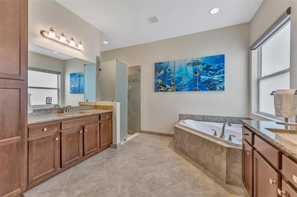 For Sale: $935,000 (3 beds, 3 baths, 3186 Square Feet)