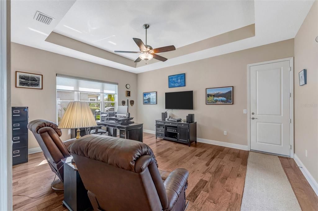 For Sale: $935,000 (3 beds, 3 baths, 3186 Square Feet)