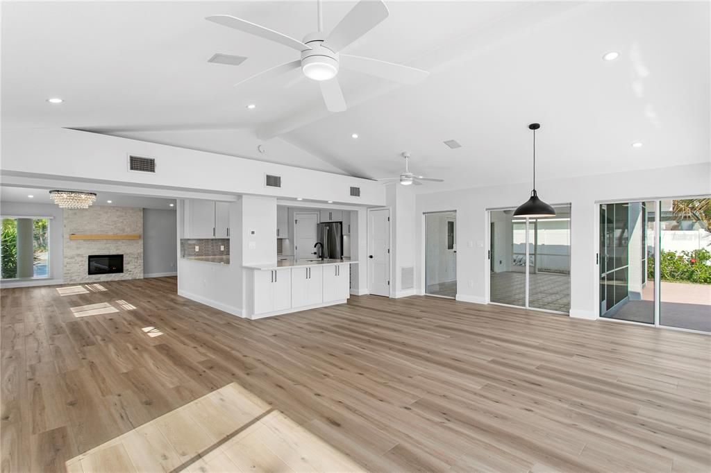 En Venta: $1,299,000 (3 camas, 2 baños, 1898 Pies cuadrados)