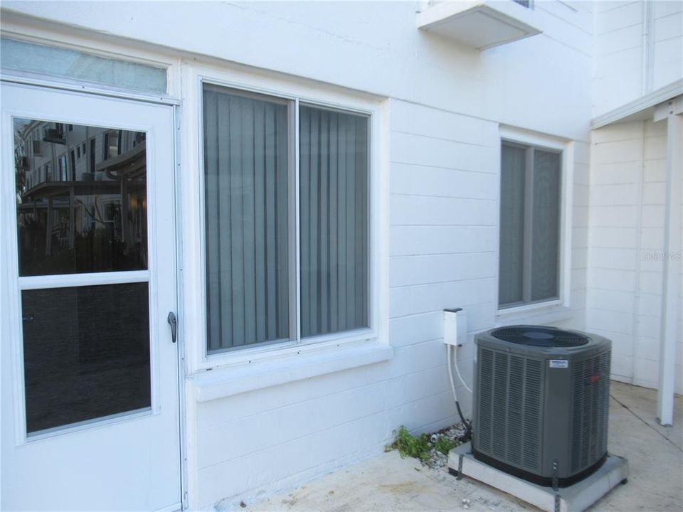 For Rent: $1,500 (2 beds, 1 baths, 1100 Square Feet)