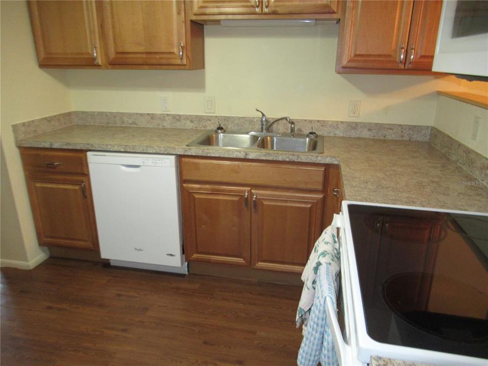 For Rent: $1,500 (2 beds, 1 baths, 1100 Square Feet)