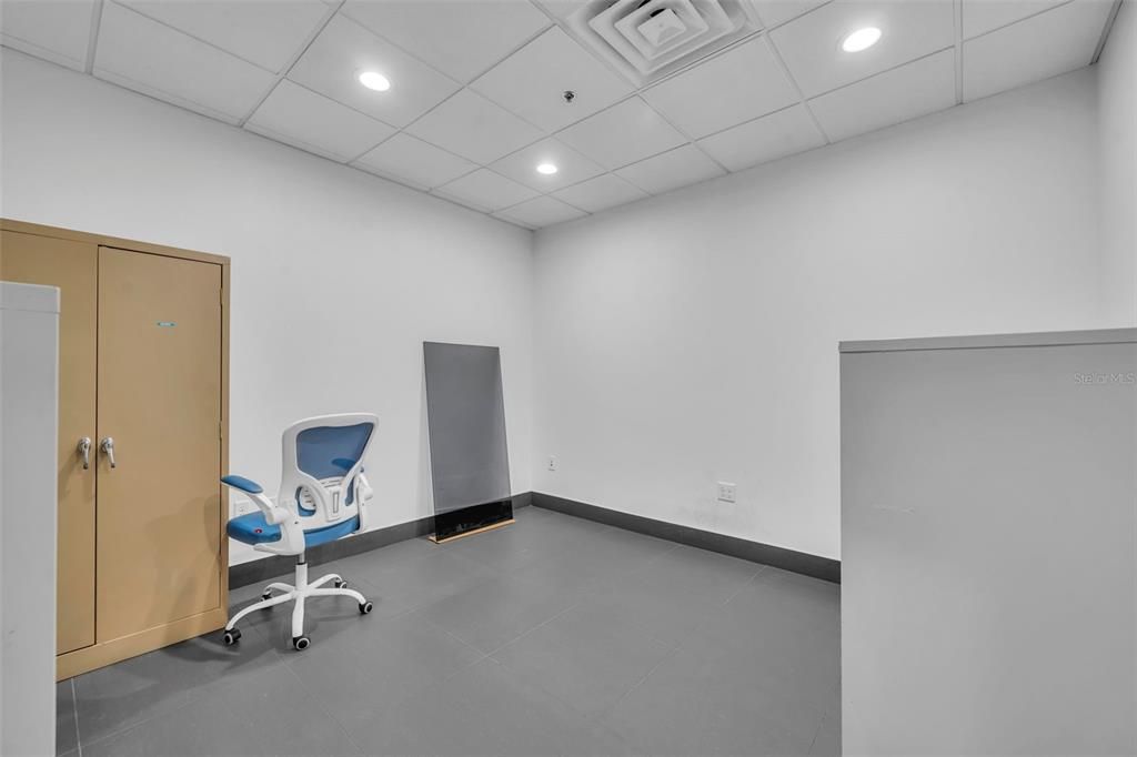 Activo con contrato: $1,600,000 (0 camas, 0 baños, 8514 Pies cuadrados)