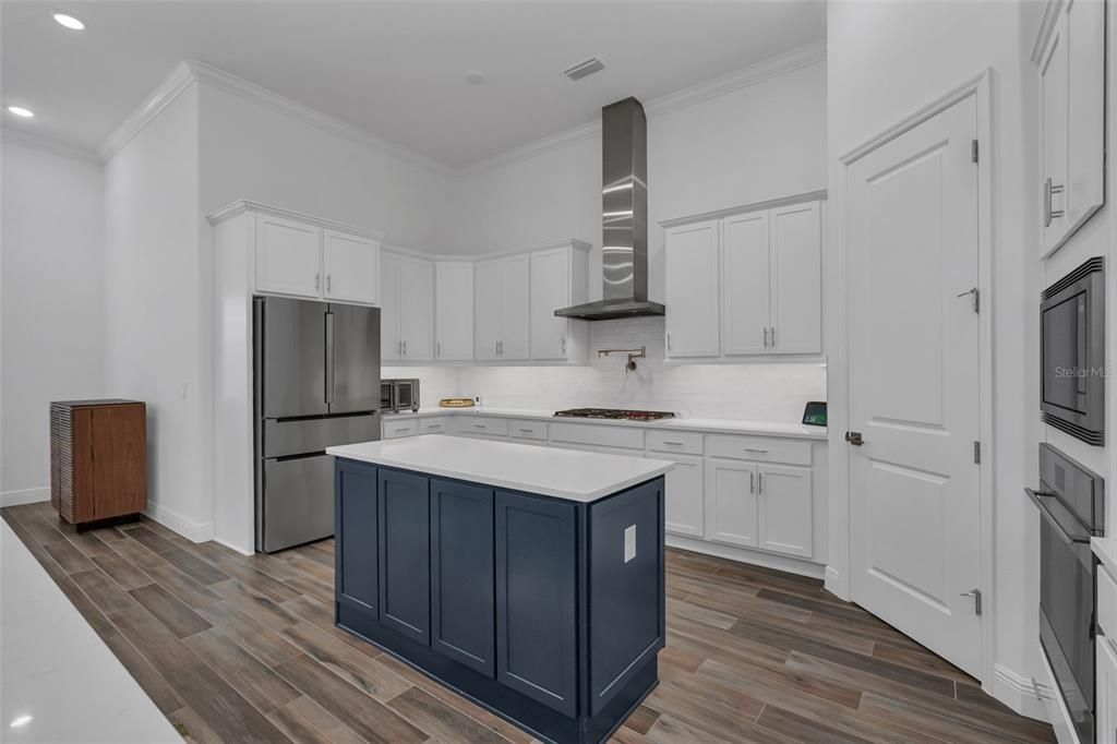 Active With Contract: $1,259,000 (5 beds, 3 baths, 3352 Square Feet)