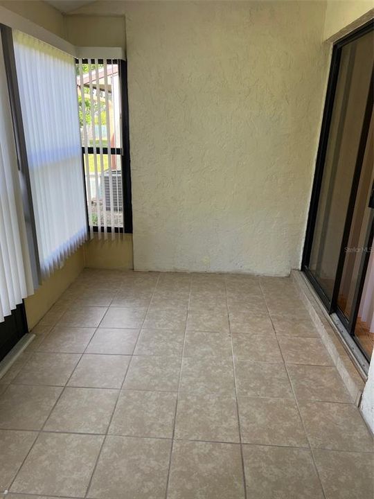 En Venta: $177,000 (2 camas, 2 baños, 918 Pies cuadrados)