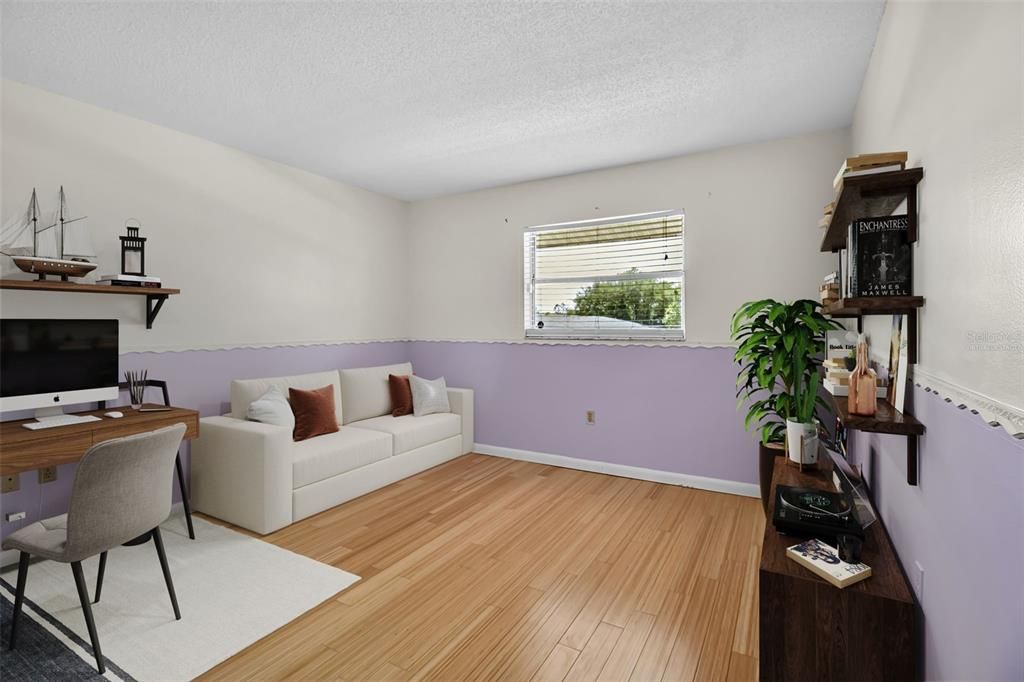Active With Contract: $154,900 (2 beds, 2 baths, 978 Square Feet)