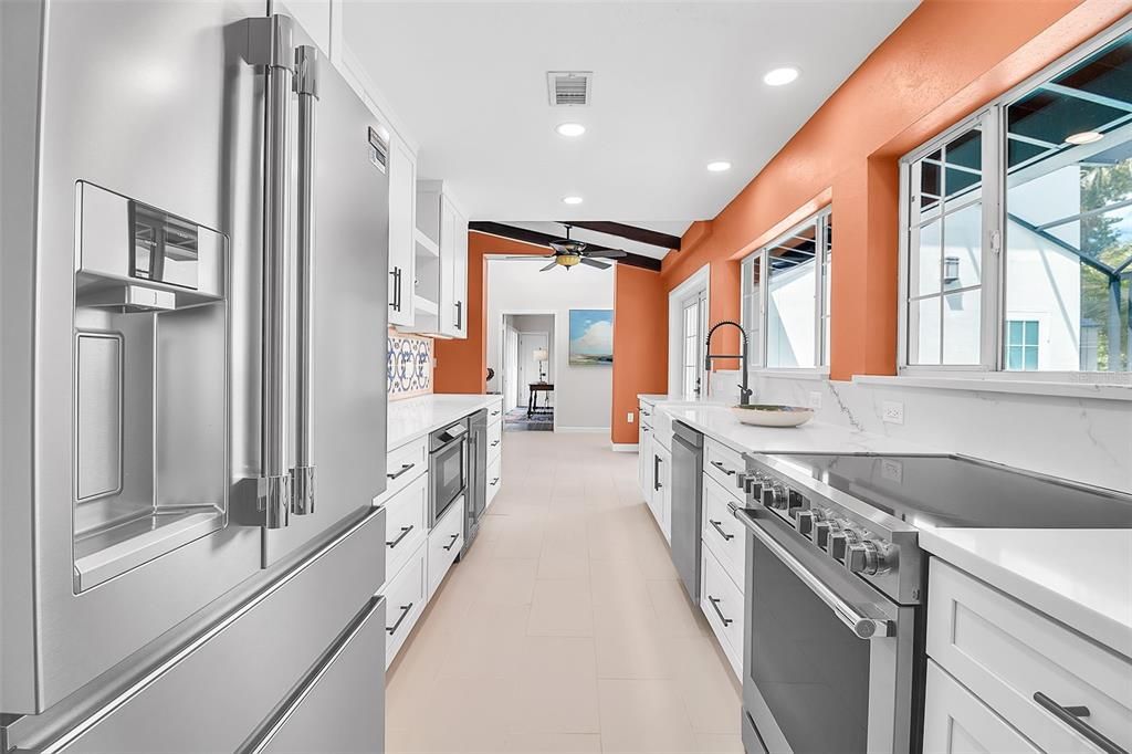 На продажу: $1,699,000 (4 спален, 5 ванн, 3364 Квадратных фут)