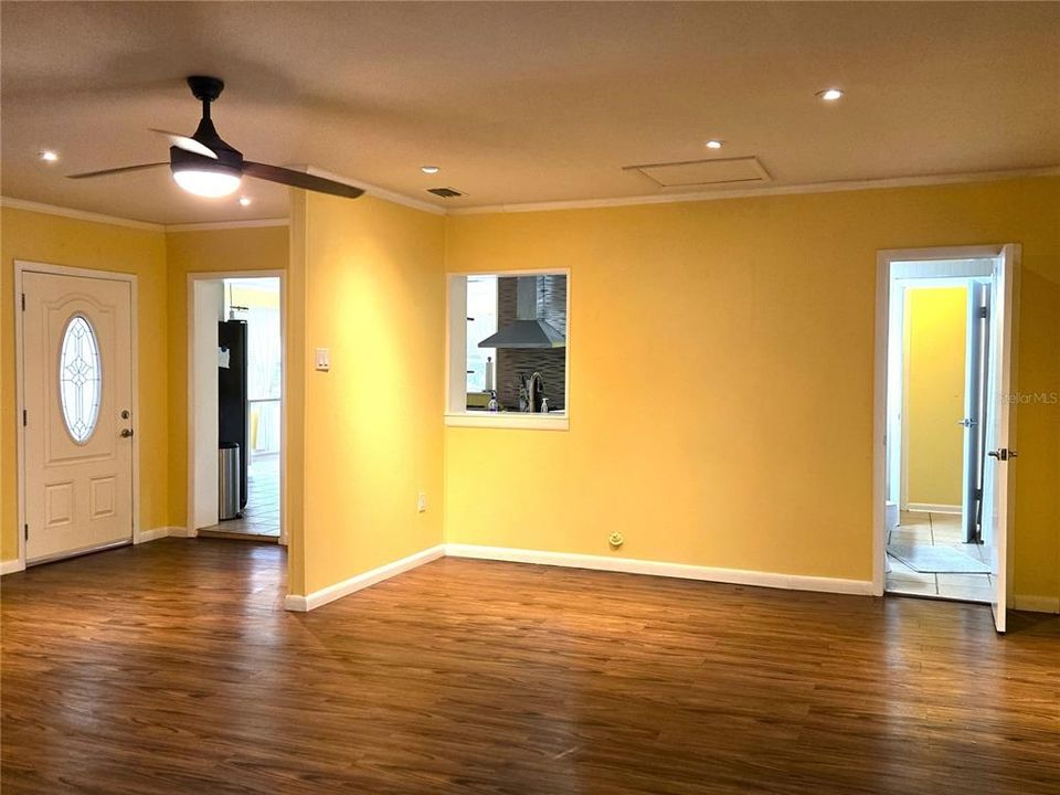 En Venta: $299,000 (3 camas, 2 baños, 1802 Pies cuadrados)