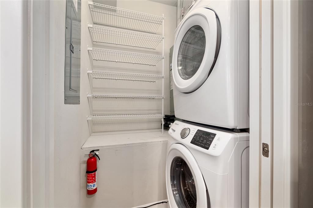 出租: $3,180 (4 贝兹, 4 浴室, 3256 平方英尺)