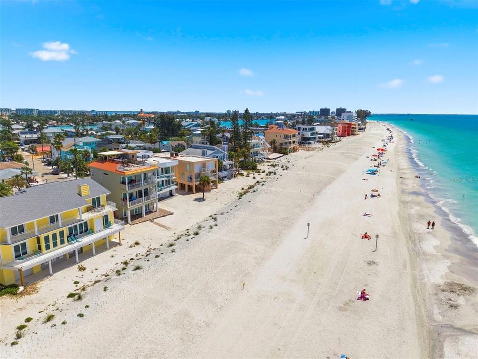 En Venta: $3,749,000 (3 camas, 3 baños, 2158 Pies cuadrados)
