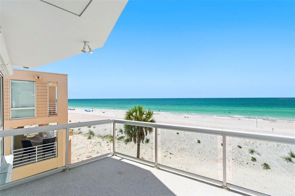 En Venta: $3,749,000 (3 camas, 3 baños, 2158 Pies cuadrados)
