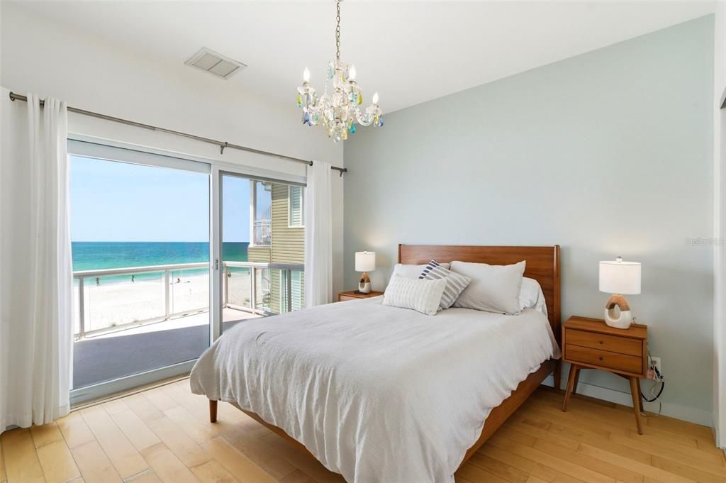 En Venta: $3,749,000 (3 camas, 3 baños, 2158 Pies cuadrados)