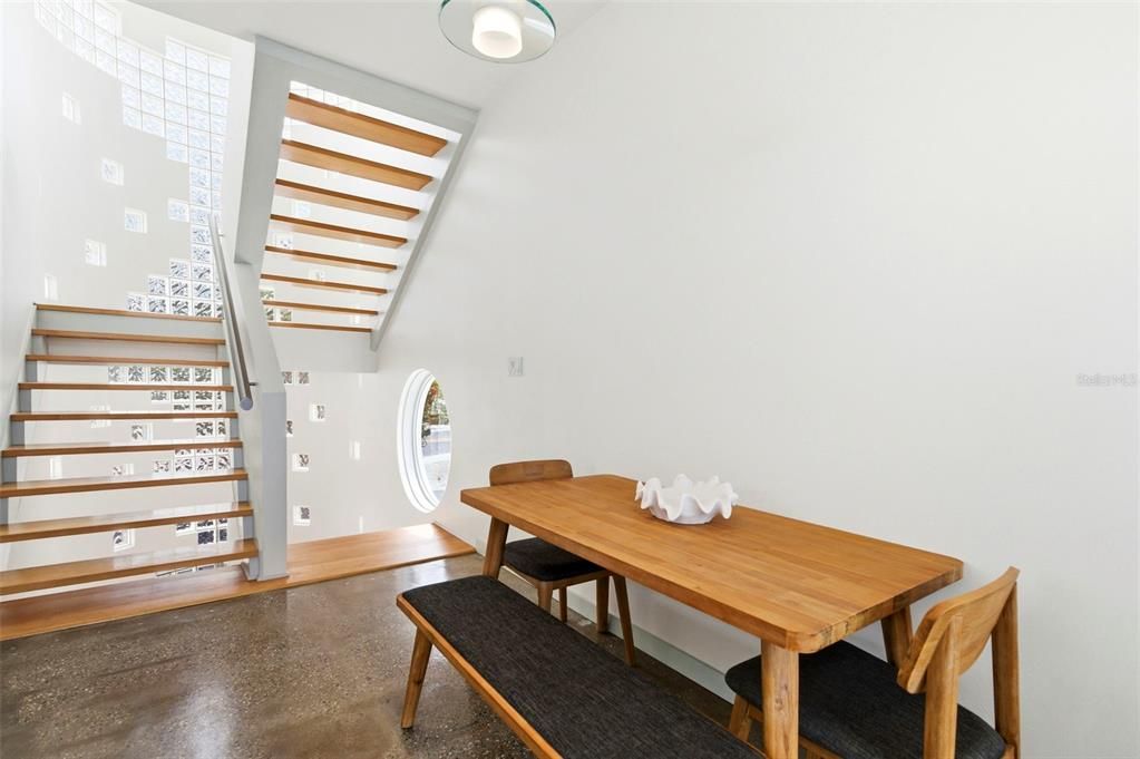 En Venta: $3,749,000 (3 camas, 3 baños, 2158 Pies cuadrados)