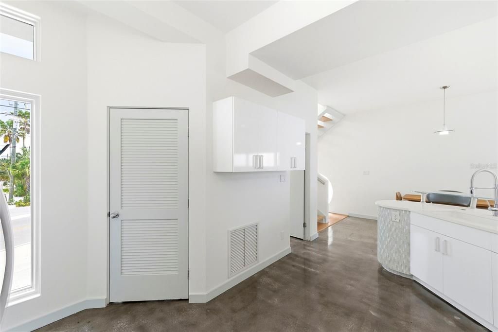 En Venta: $3,749,000 (3 camas, 3 baños, 2158 Pies cuadrados)