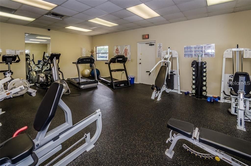 Active With Contract: $1,595 (1 beds, 1 baths, 875 Square Feet)