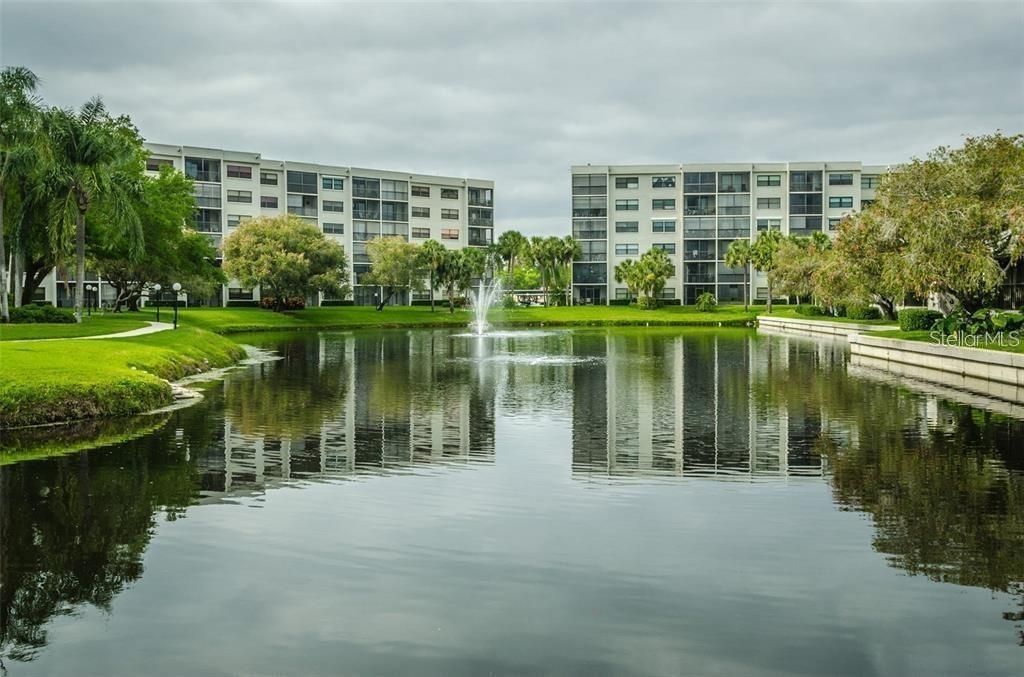 Active With Contract: $1,595 (1 beds, 1 baths, 875 Square Feet)