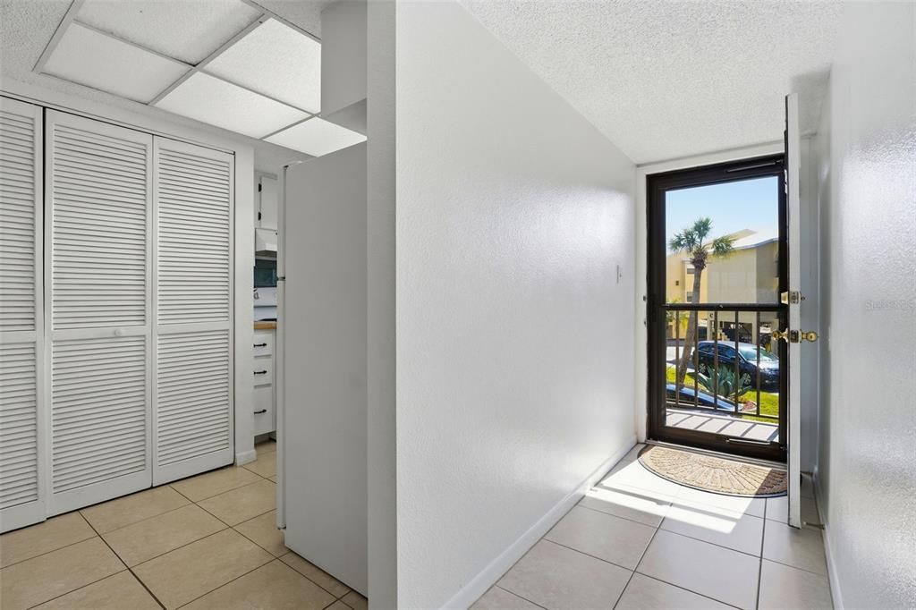For Sale: $180,000 (2 beds, 2 baths, 1150 Square Feet)