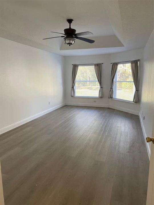 En Venta: $990,000 (4 camas, 3 baños, 2554 Pies cuadrados)
