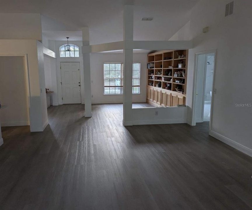 En Venta: $990,000 (4 camas, 3 baños, 2554 Pies cuadrados)