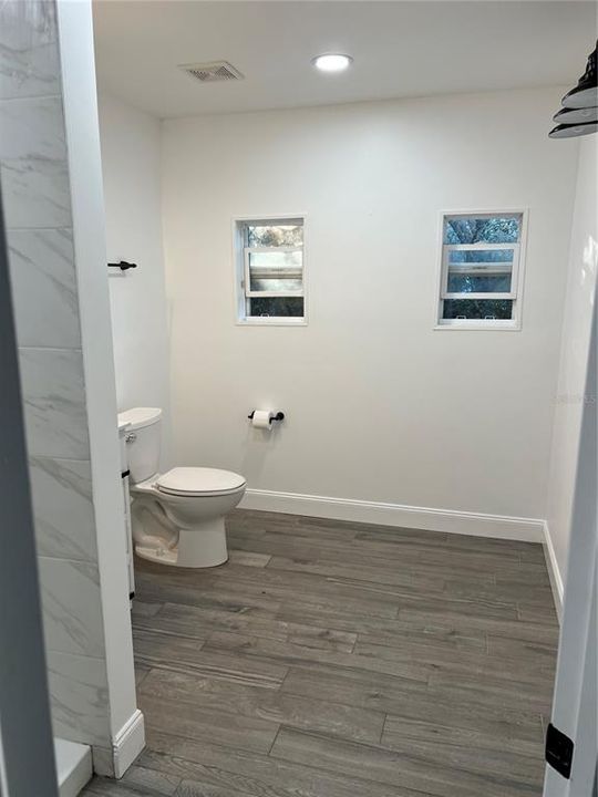 En Venta: $990,000 (4 camas, 3 baños, 2554 Pies cuadrados)