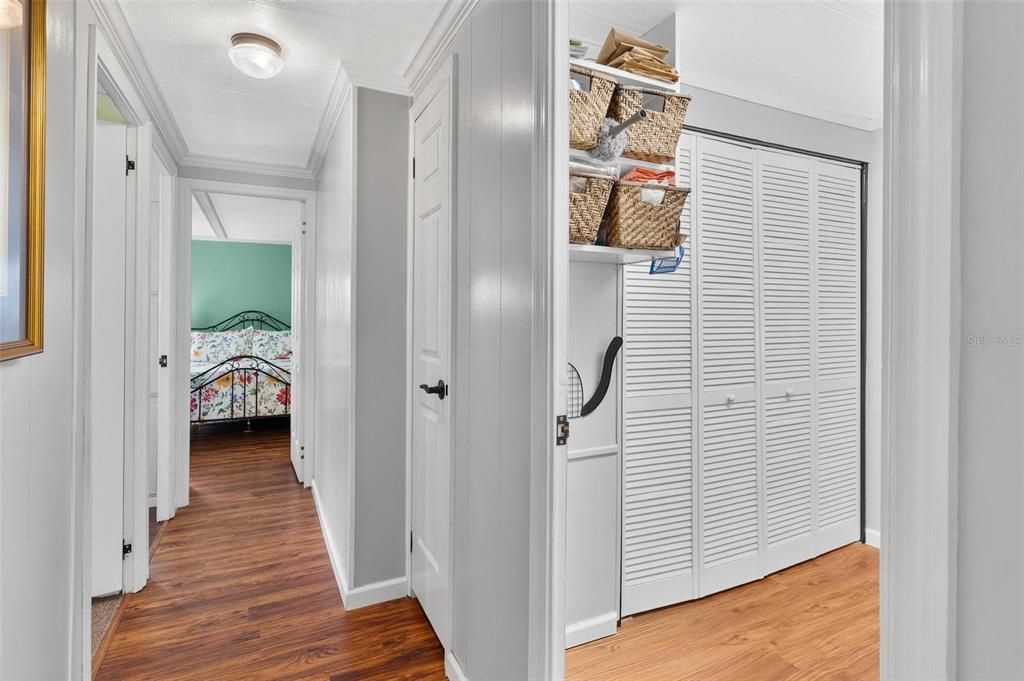 For Sale: $218,000 (2 beds, 2 baths, 1416 Square Feet)