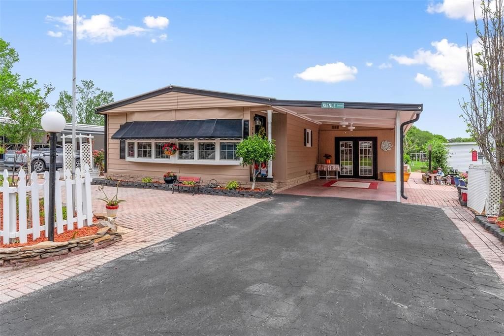 For Sale: $218,000 (2 beds, 2 baths, 1416 Square Feet)