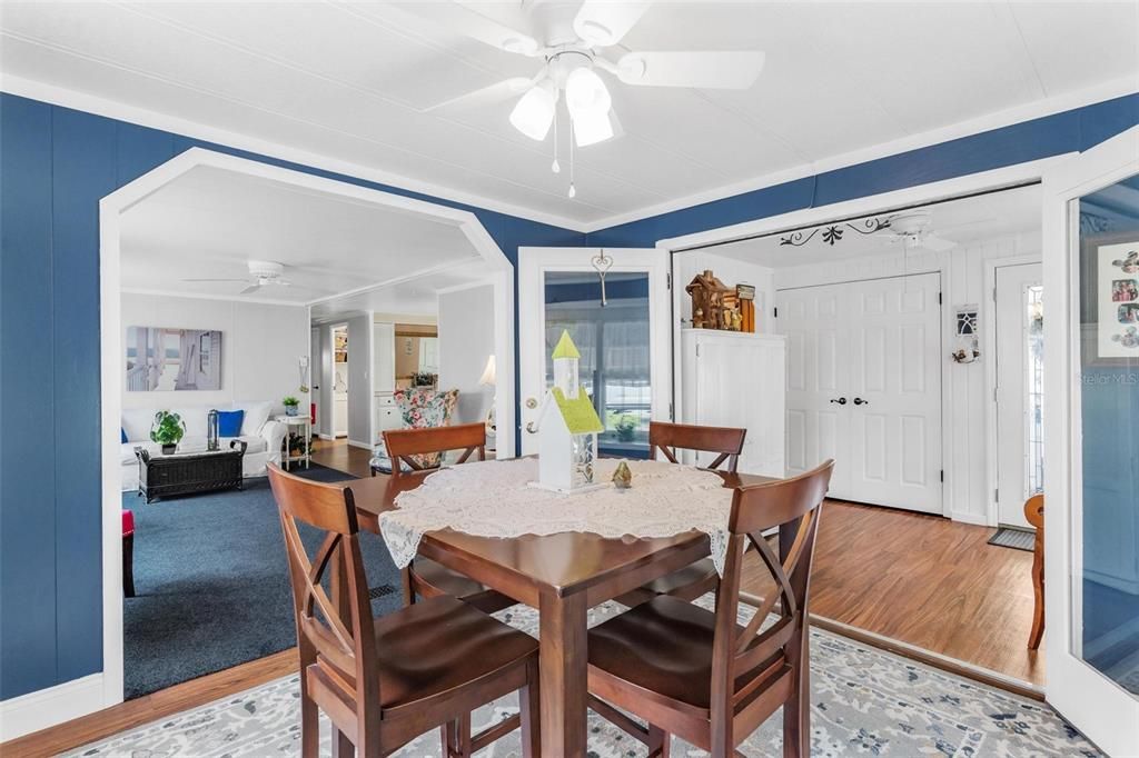 For Sale: $218,000 (2 beds, 2 baths, 1416 Square Feet)