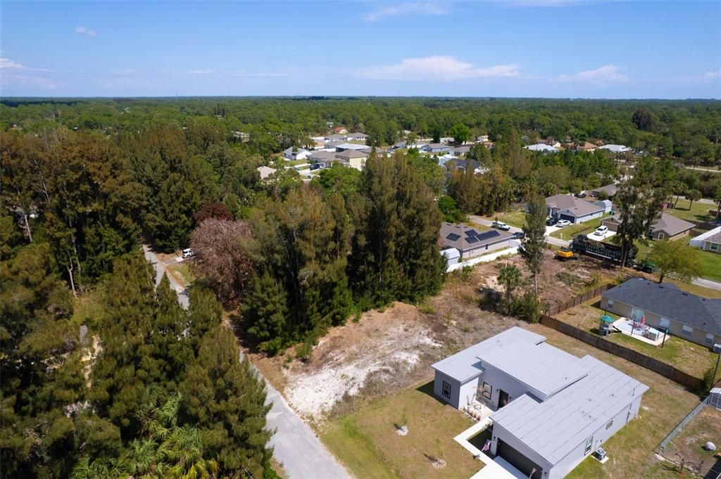 На продажу: $58,000 (0.23 acres)