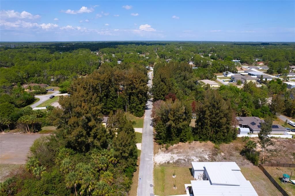 На продажу: $58,000 (0.23 acres)