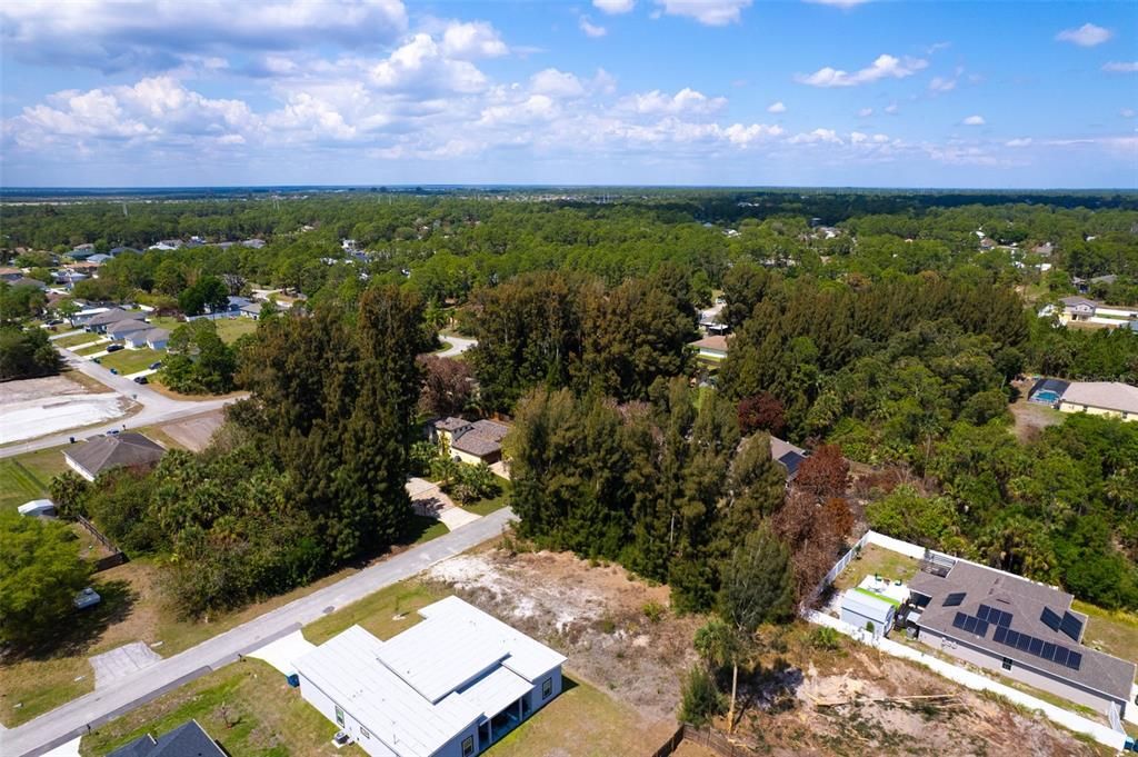 На продажу: $58,000 (0.23 acres)