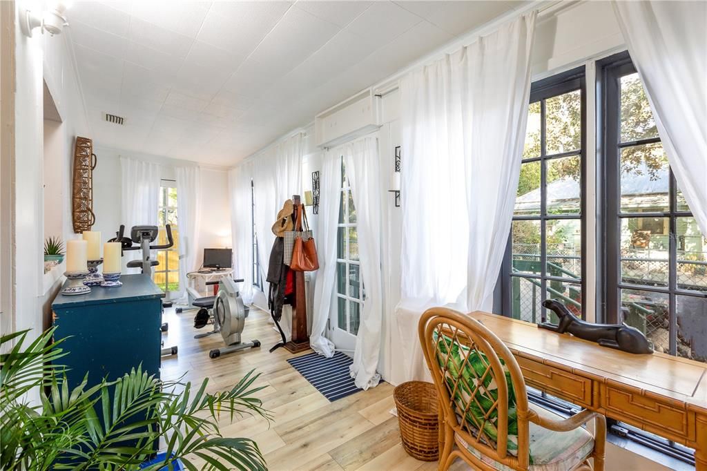 En Renta: $2,100 (2 camas, 2 baños, 1241 Pies cuadrados)