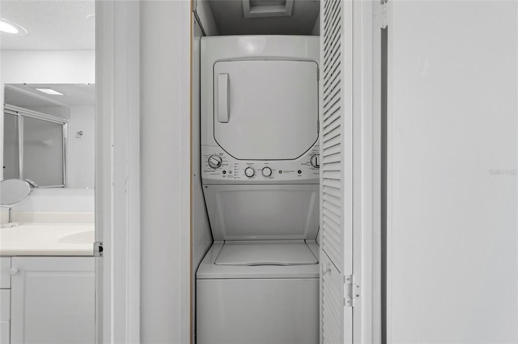 На продажу: $475,000 (2 спален, 2 ванн, 1260 Квадратных фут)