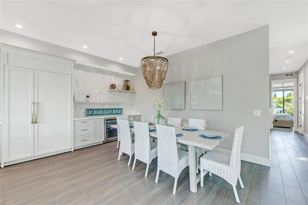 For Sale: $3,945,000 (6 beds, 6 baths, 3601 Square Feet)