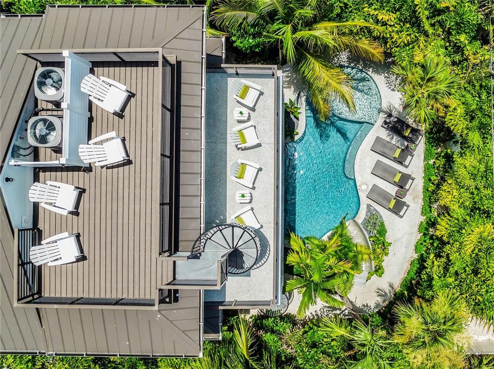 For Sale: $3,945,000 (6 beds, 6 baths, 3601 Square Feet)