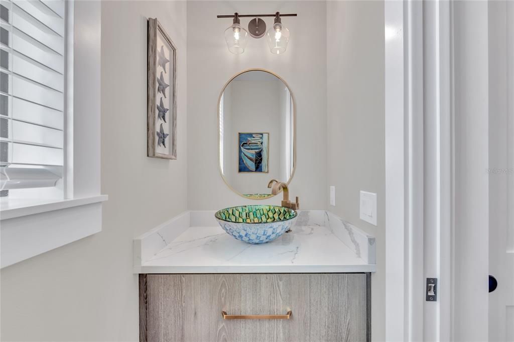 For Sale: $3,945,000 (6 beds, 6 baths, 3601 Square Feet)