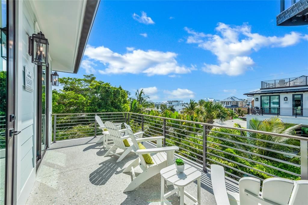 For Sale: $3,945,000 (6 beds, 6 baths, 3601 Square Feet)