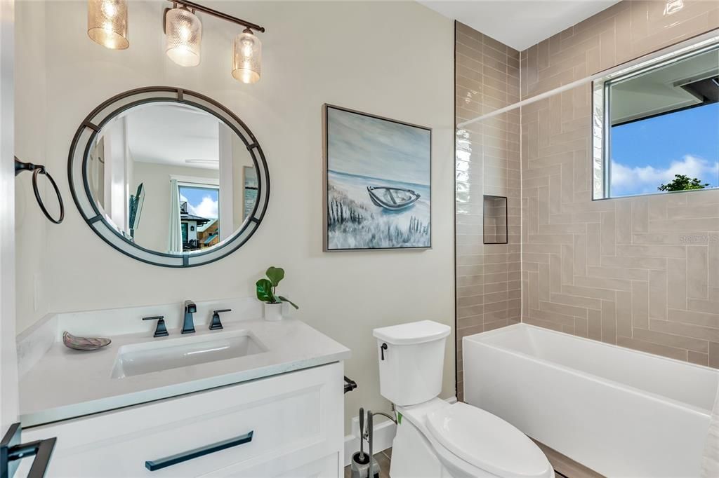 For Sale: $3,945,000 (6 beds, 6 baths, 3601 Square Feet)